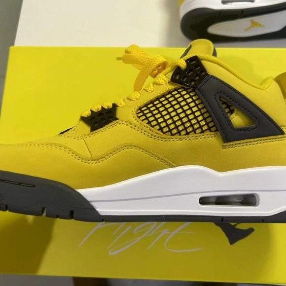 Jordan 4 Retor Lightning(2021) - Picture 6 of 8